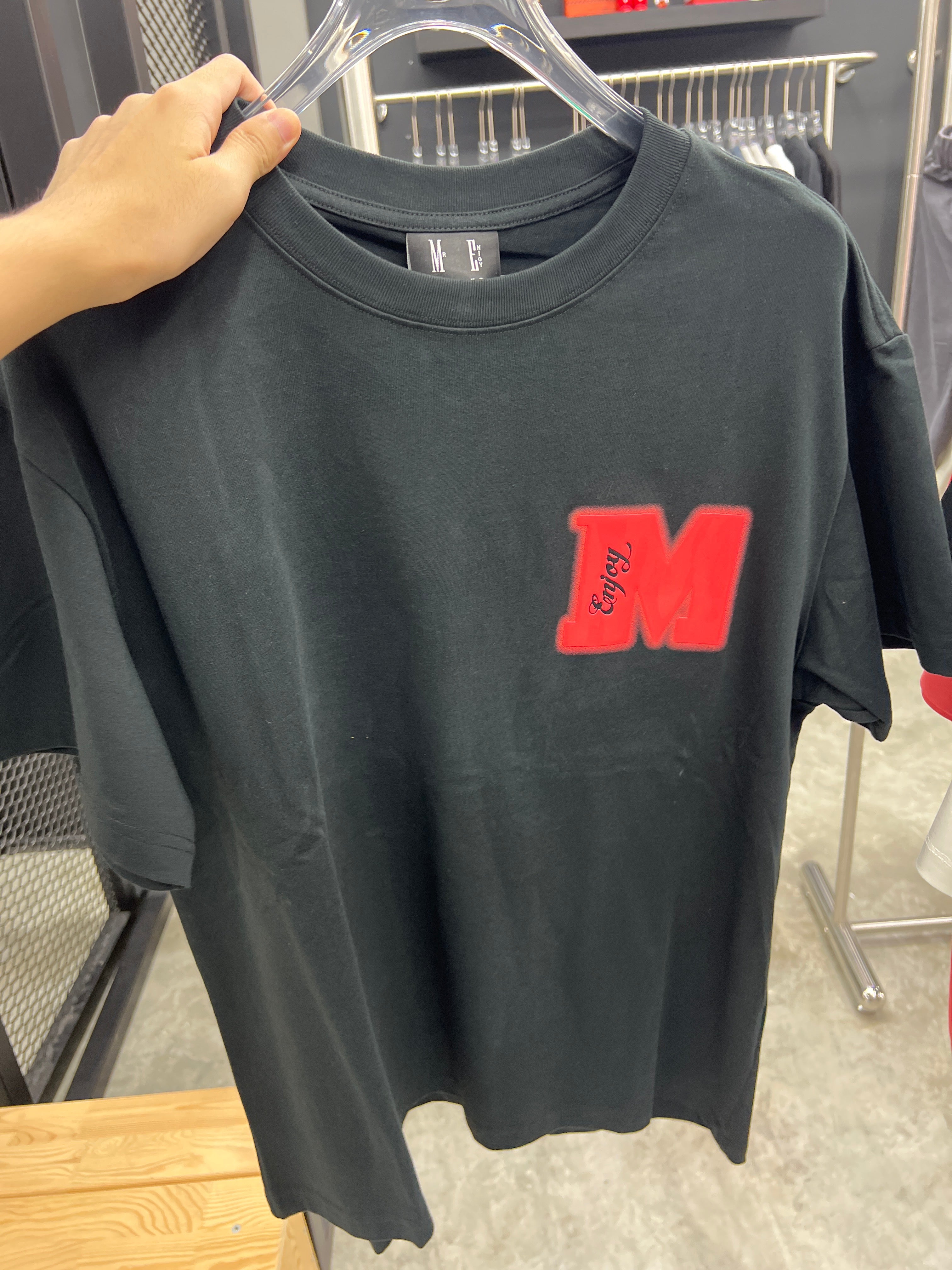 MEDM TEE 001