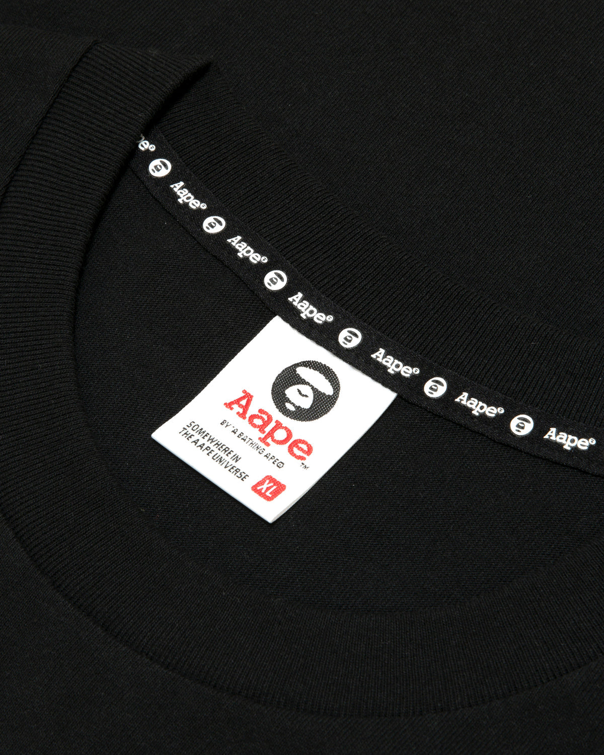 AAPE 004