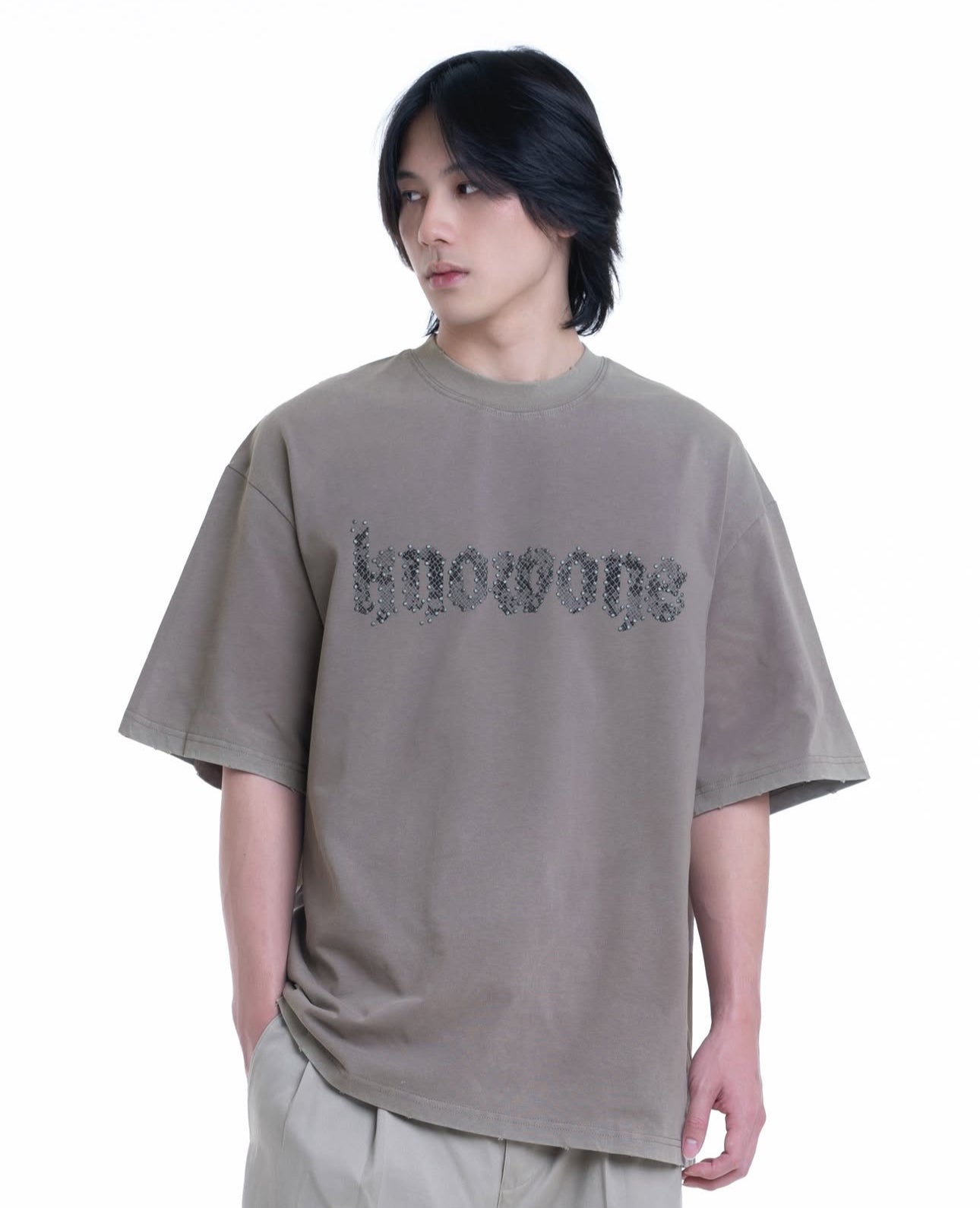 KNOWONE SNAKE RIVET TEE  CEMENT