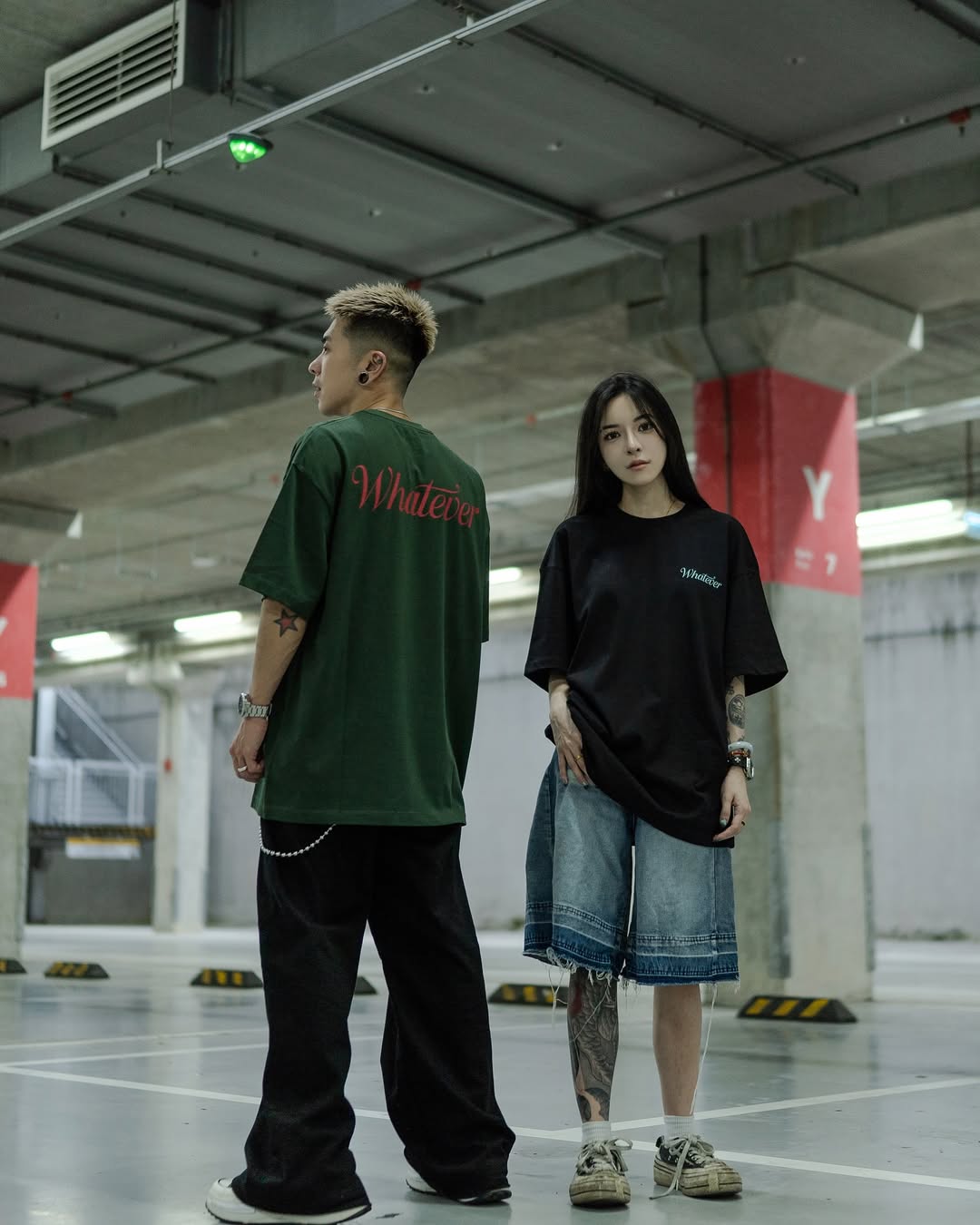 WHATEVER SIMPLE BLACK