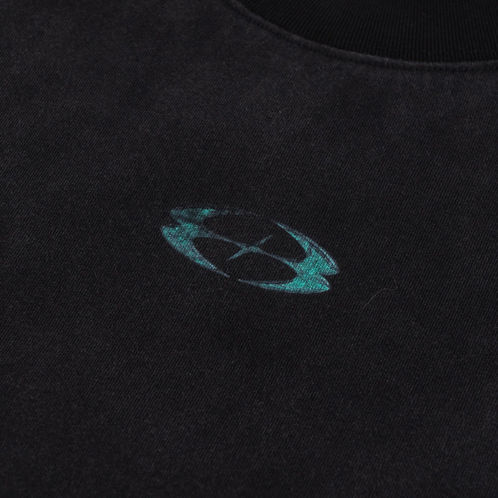 WHOCARES DISTRESSED STATUE TEE  BLACK