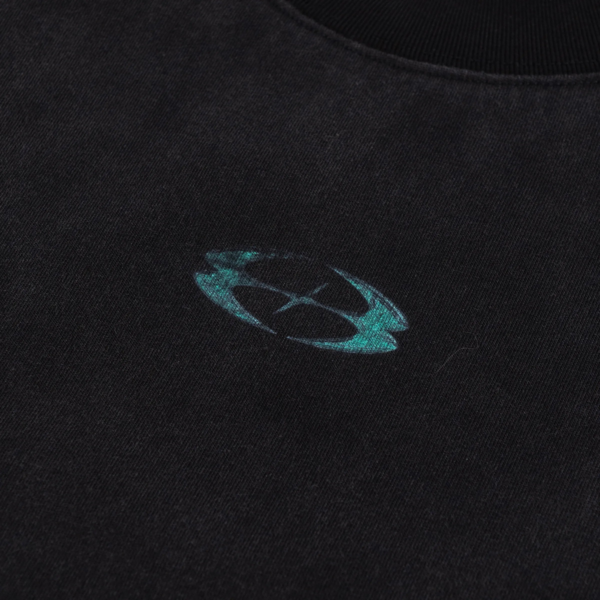 WHOCARES DISTRESSED STATUE TEE  BLACK