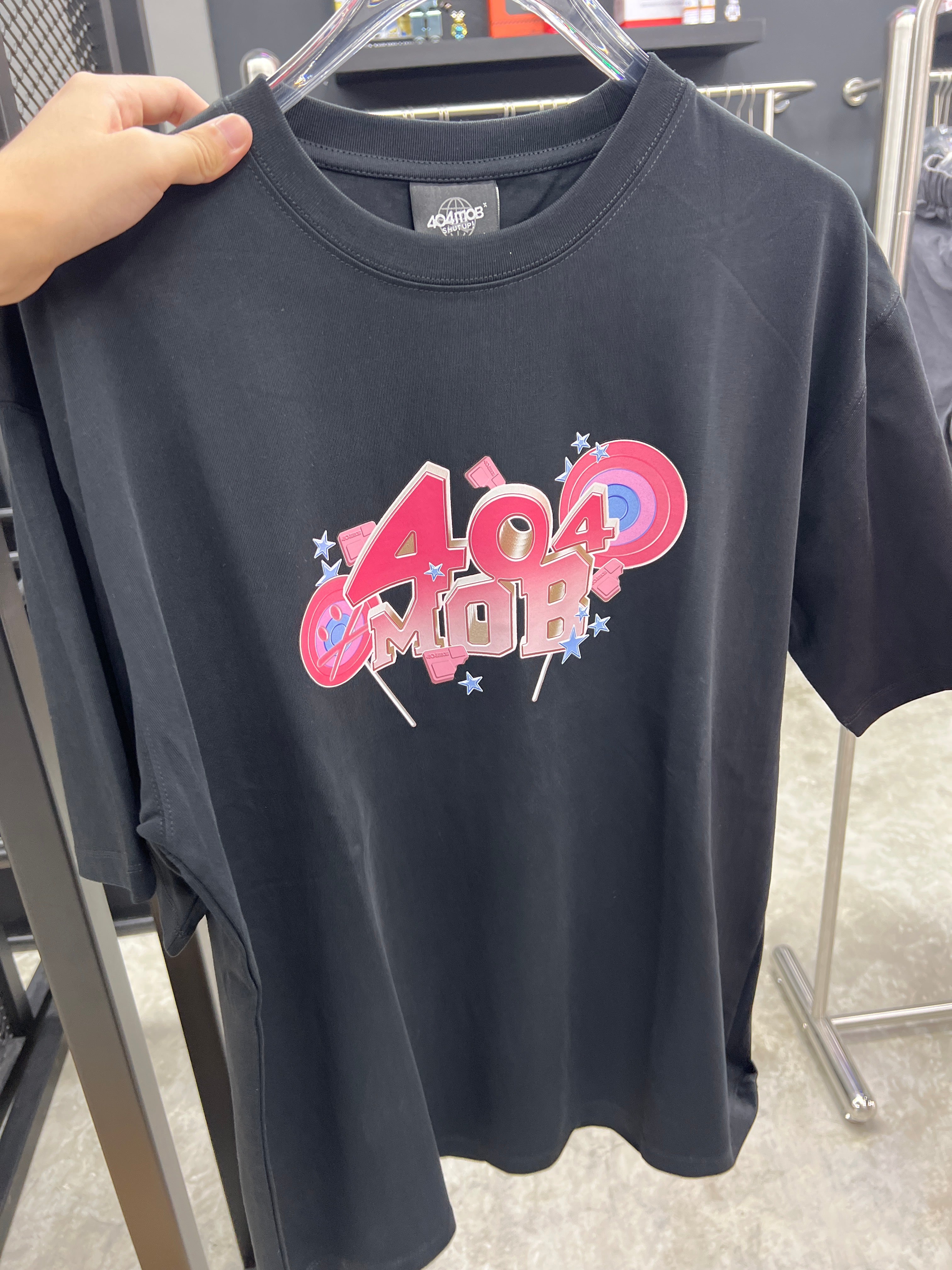 404 TEE 001