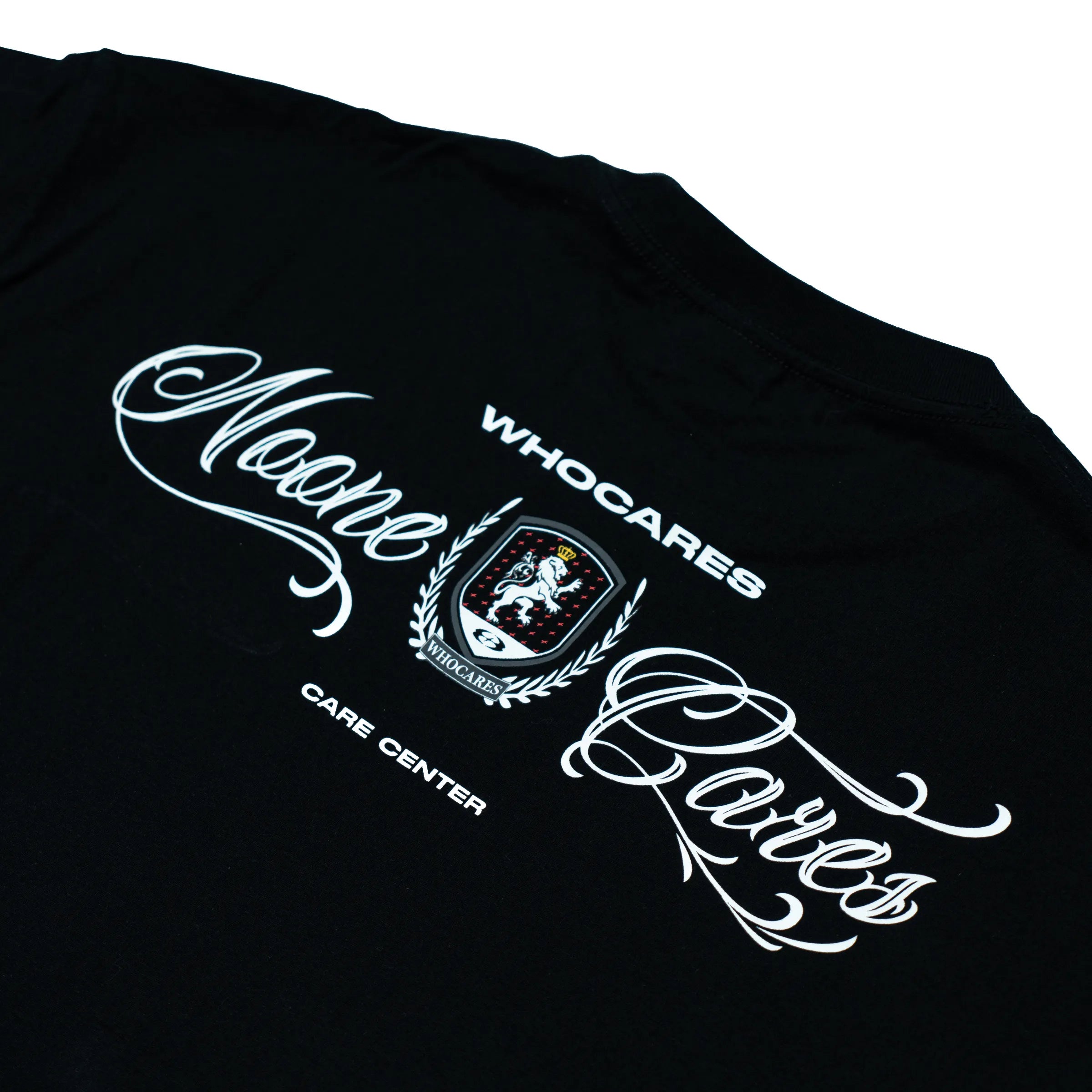 WHOCARE EMBLEM TEE BLACK