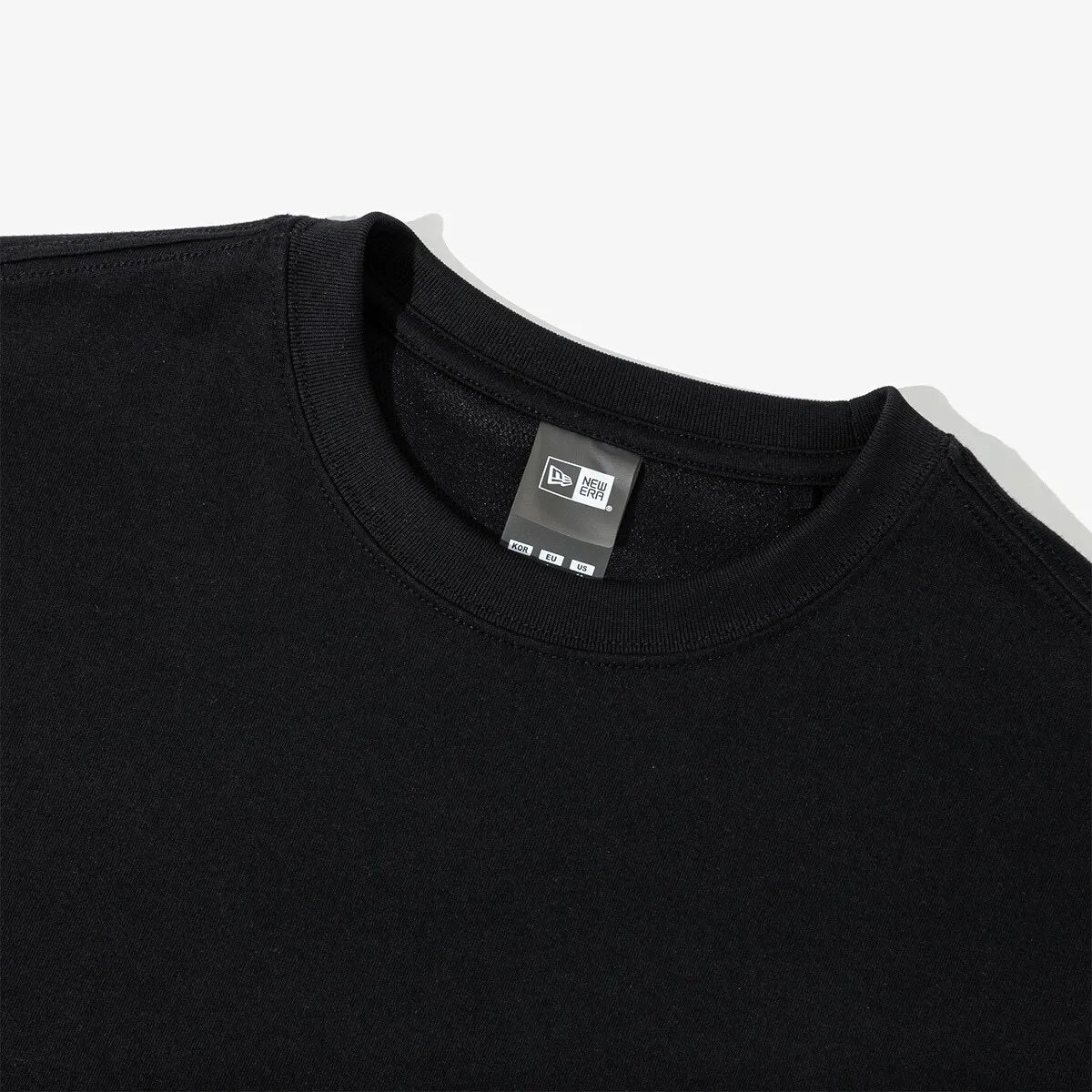 NEWERA CE43 BLACK TEE