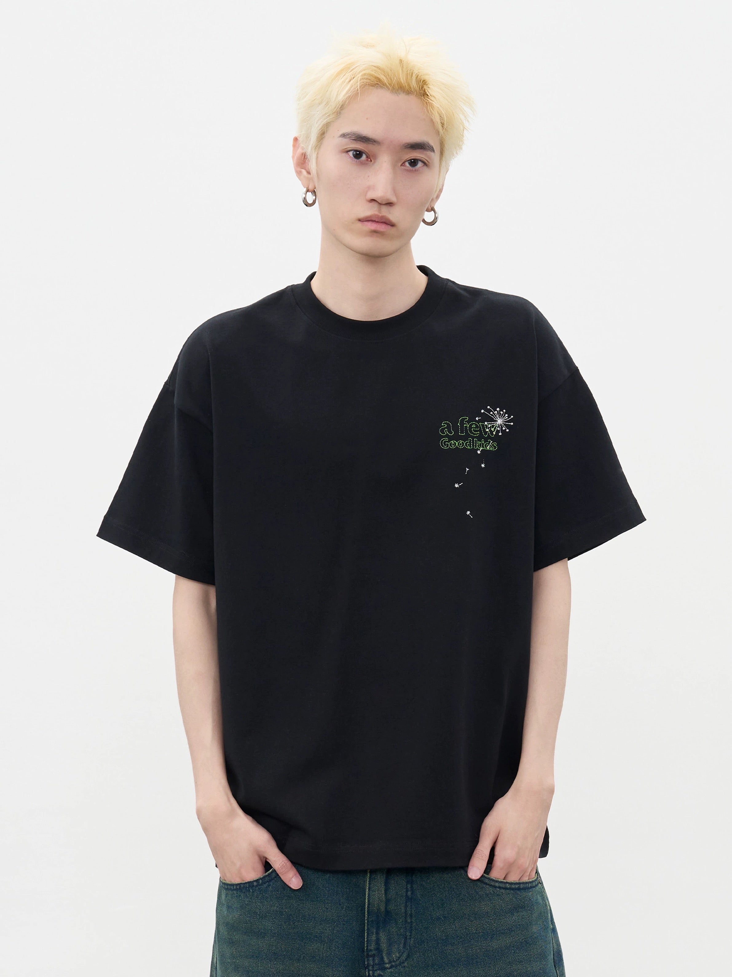 AFGK DANDELION EMBROIDERY TEE BLACK 008