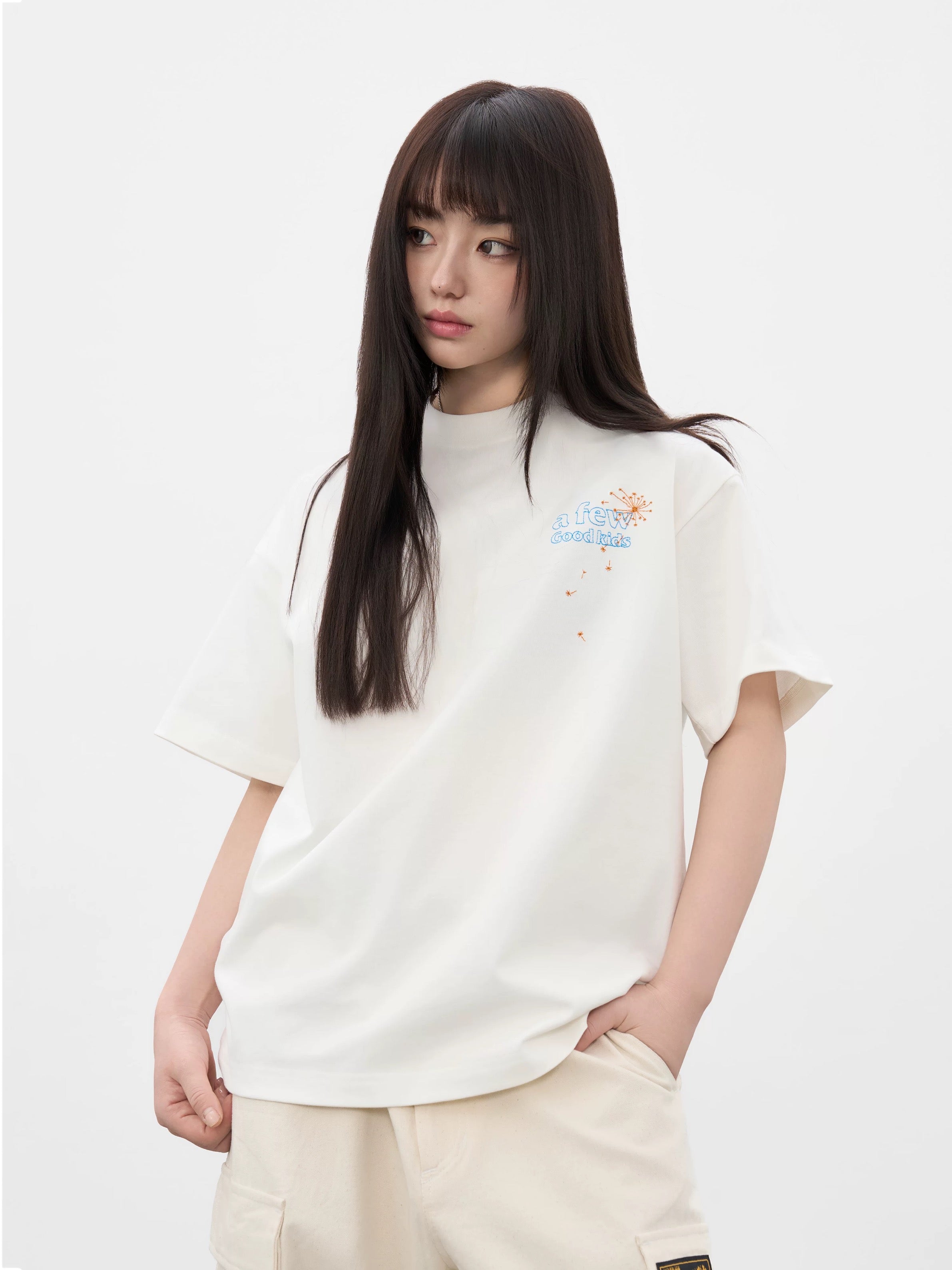 AFGK DANDELION EMBROIDERY TEE WHITE 007