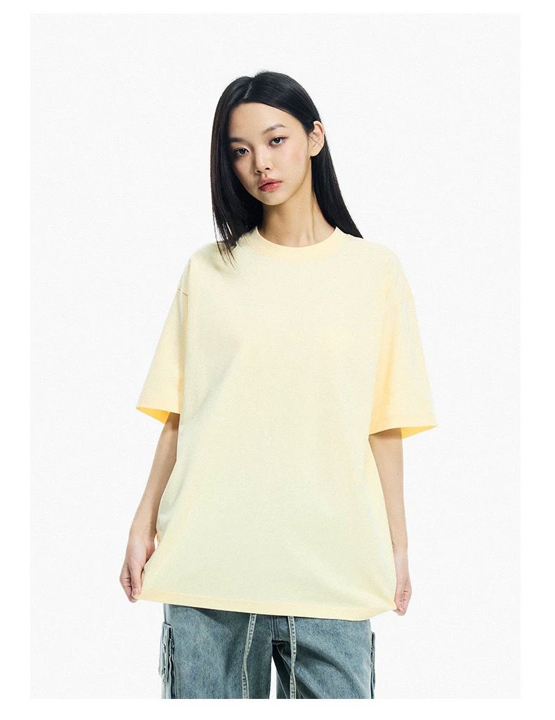 BONELESS NEW FOAM SCRIPT LETTERING TEE YELLOW