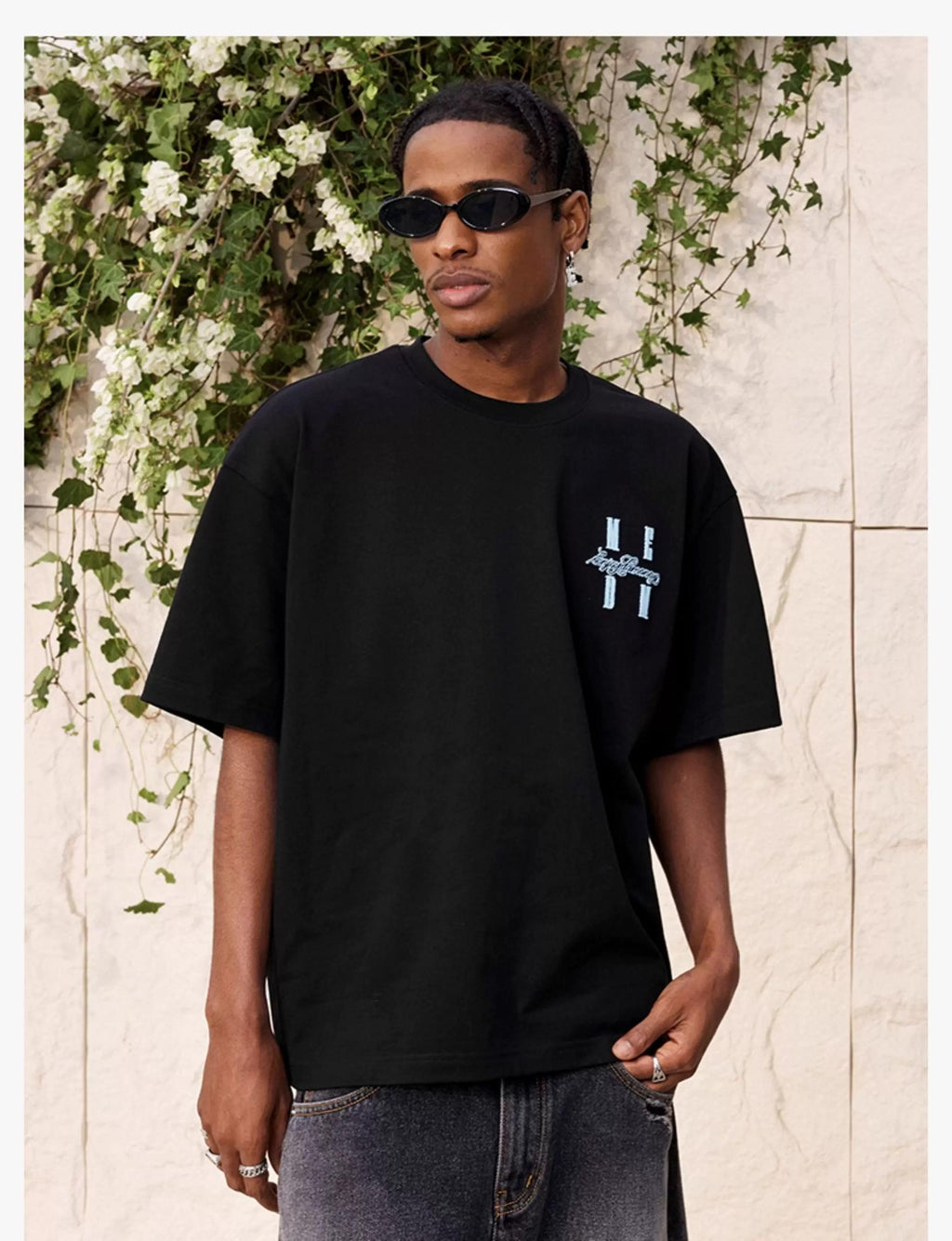 MEDM 25SS BASIC LOGO EMBROIDERED TEE BLACK